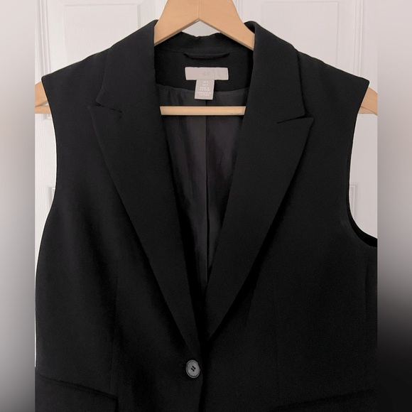 H&M Oversized Sleeveless Blazer - Picture 5 of 7
